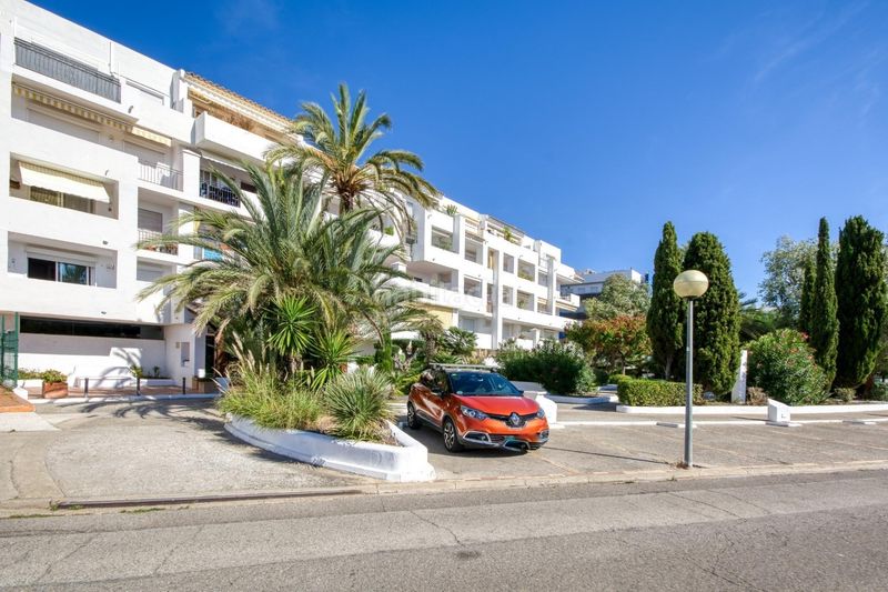 Foto 46d8a4e2-ccb0-499a-ba98-d3a3af2eb2df. Pis a calle del port joan 2 a Santa Margarida Roses