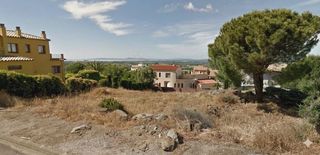 Terreno residenziale  Garbi-els olivars. Parcela con vistas al mar en pau