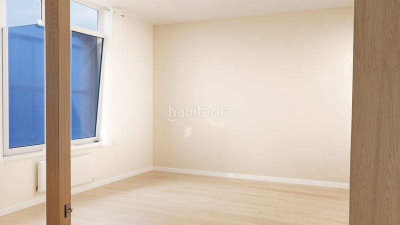 Foto 06af3ba4-2b3a-46cf-b136-3f0b9026d186. Local comercial a Centre Figueres