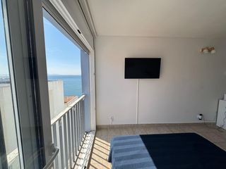 Studio  De sant elm. Estudio reformado con licencia turística a 50m del mar en el cen