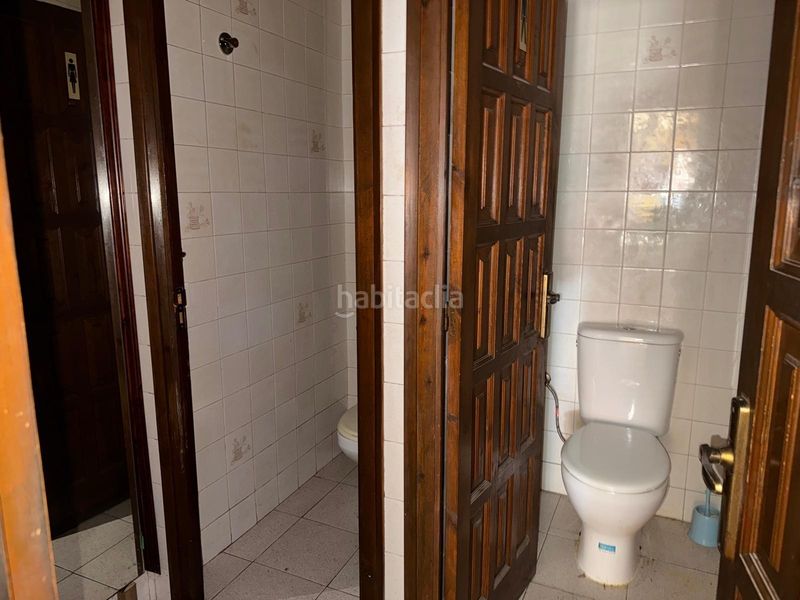 Foto b8db3a36-fa46-4c3e-8dd0-b1e6858d48a1. Local comercial a Centre Roses