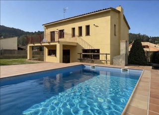 Xalet  Dels pins. Magnífica villa con piscina privada, jardín y licencia turística