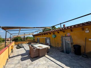 Chalet  Carrer de ravós del terri. Magnífica propiedad de 734 m2 en ravós del terri