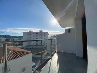 Etagenwohnung  De la punta de llevant. Dúplex en segunda línea de mar en santa margarita