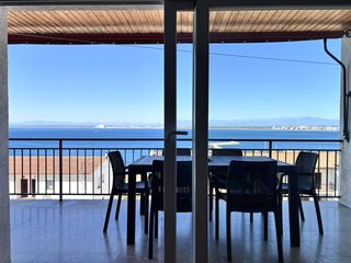 Appartement  Calle carrer de manuel mila i fontanals. Apartamento con vistas panoramicas y garaje en roses