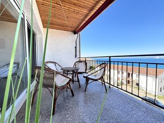 Pis  Calle carrer de manuel mila i fontanals. Apartamento con vistas panoramicas y garaje en roses