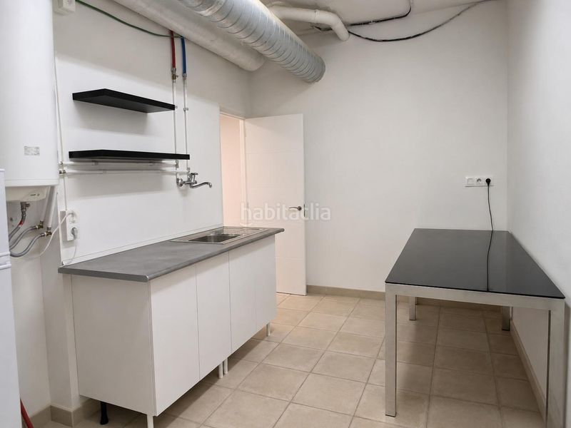 Foto 156aa204-4133-42a0-a6b1-6a7aa241f179. Local comercial a Centre Roses