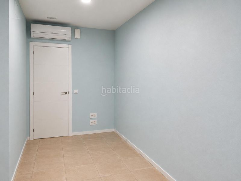 Foto 2d64fdd9-64f6-47f9-9bab-75163f362b38. Local comercial a Centre Roses