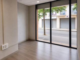 Geschäftsraum  Carrer de josé de espronceda. Amplio local comercial en roses