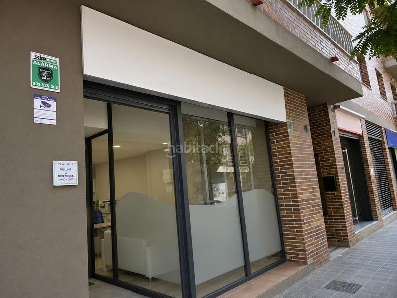 Foto 5e4f1925-6536-4a36-acae-20646f672271. Local comercial a Centre Roses