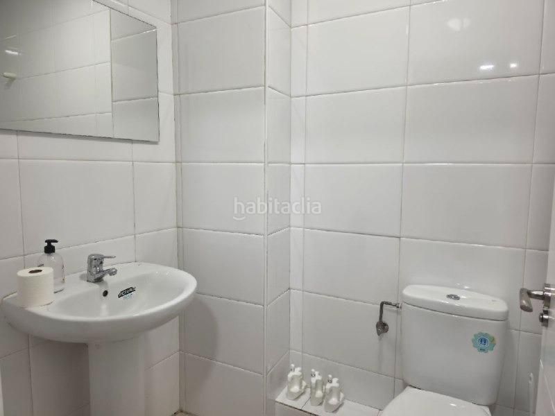 Foto 800925c9-5848-4586-bf46-4d1d008eba5b. Local comercial a Centre Roses