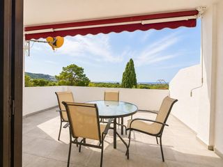 Pis  Carrer de les garrigues. Apartamento con espectaculares vistas a la bahía con licencia tu