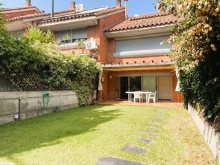 Casa en Tiana. Riera de tiana -