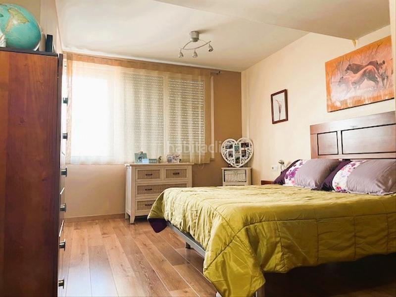 Foto 10c9820b-fdbe-46ff-87df-5e3b8d51e79a. Reihenhaus mit parking pool in Tiana