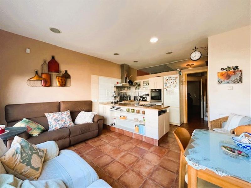 Foto 847a2909-75ab-4122-afc8-8a28707ae144. Reihenhaus mit parking pool in Tiana