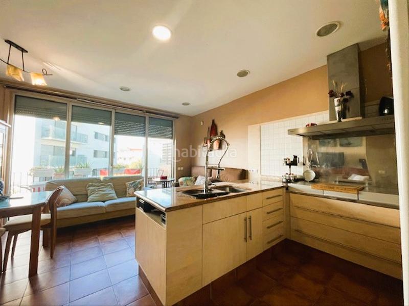 Foto 892c409f-25bc-49e0-aaed-48d3f299125b. Reihenhaus mit parking pool in Tiana