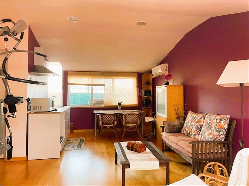 Foto b32e27a6-7f5c-45b2-b6c7-61f1bf4a3873. Reihenhaus mit parking pool in Tiana