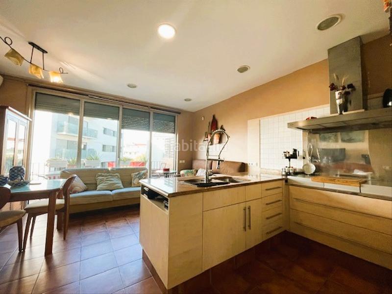 Foto e2b66ce1-6f2c-4d12-83f9-c5f62584ffa0. Reihenhaus mit parking pool in Tiana