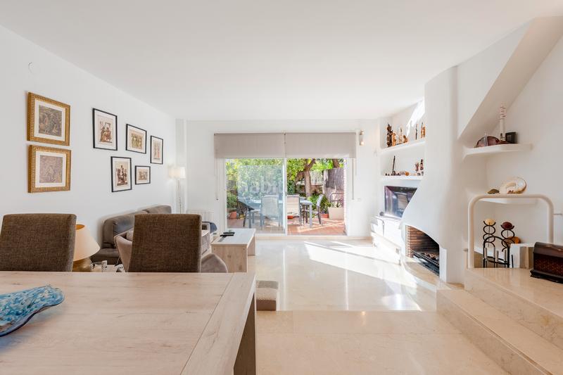 Foto 0d00f7e6-7676-41f0-a520-d2dc52b4ed4b. Casa adosada  - zona sur en Tiana