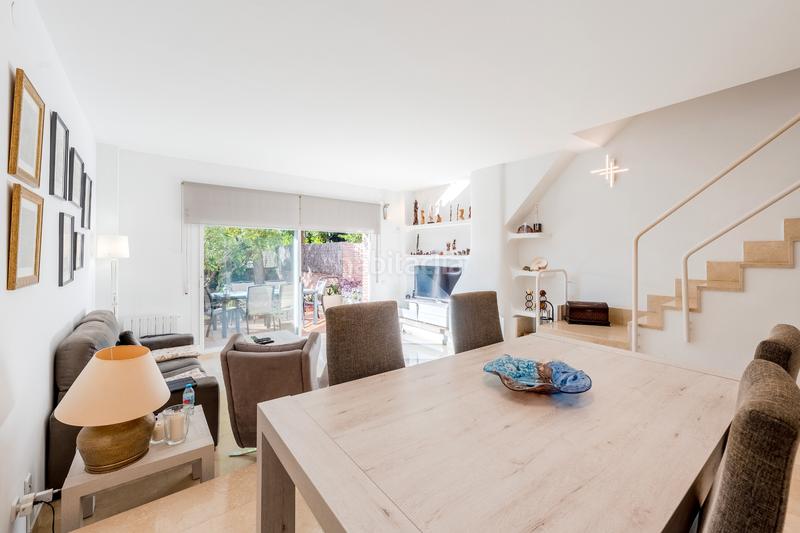 Foto 7c28b27c-44b6-4fed-ac9a-dc9b2a292b9b. Casa adosada  - zona sur en Tiana