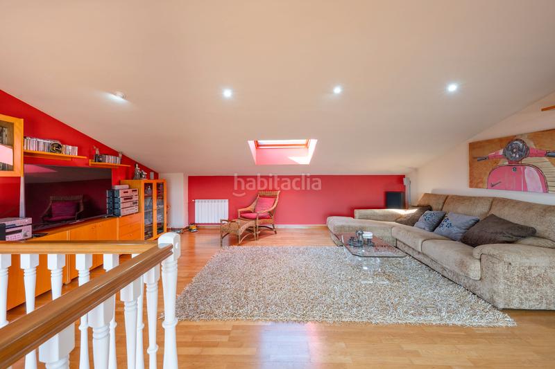 Foto 00544bde-fdb2-448b-81b2-0a4f31796d7d. Haus mit heizung parking in Tiana