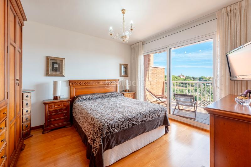 Foto 51446454-30ae-49f8-8215-f878039330a4. Haus mit heizung parking in Tiana