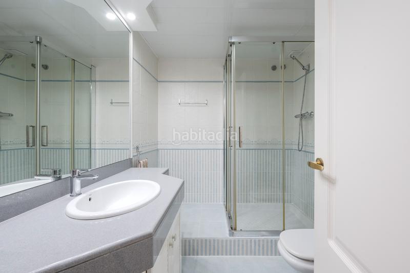 Foto 52644765-c216-4e4a-9842-9176b7ba348d. Haus mit heizung parking in Tiana