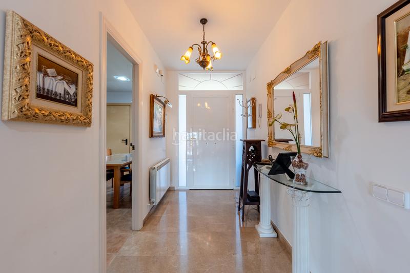 Foto ff35197c-8a6b-4c45-bd01-c4c435d3e48a. Haus mit heizung parking in Tiana