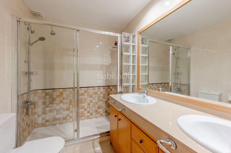 Foto 4ebb1fb9-74c4-48a2-955d-67077657a1cd. Casa amb calefacció aparcament a Tiana