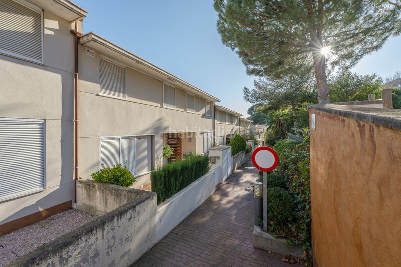 Foto 6c8e5874-3c92-4330-a7db-e273b1785598. Casa amb calefacció aparcament a Tiana