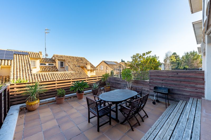 Foto e72beb48-ffce-4dcc-bfca-2feaf76b23c2. Casa amb calefacció aparcament a Tiana