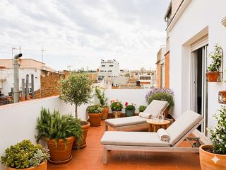 Pis  Carrer de la soledat. Atico con terraza - centro zona prime