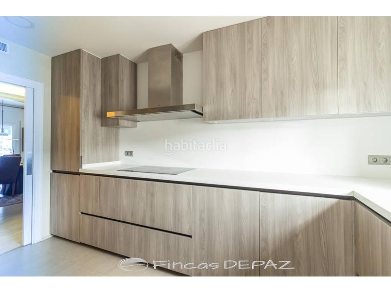 Foto 18717d75-573e-4e2e-8440-b90400dad349. Attico con riscaldamento parcheggio piscina in Montmar Castelldefels