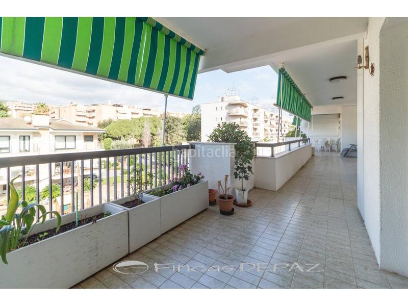 Foto 32244f60-f01e-4234-a5b8-d3a83ef5084a. Attico con riscaldamento parcheggio piscina in Montmar Castelldefels