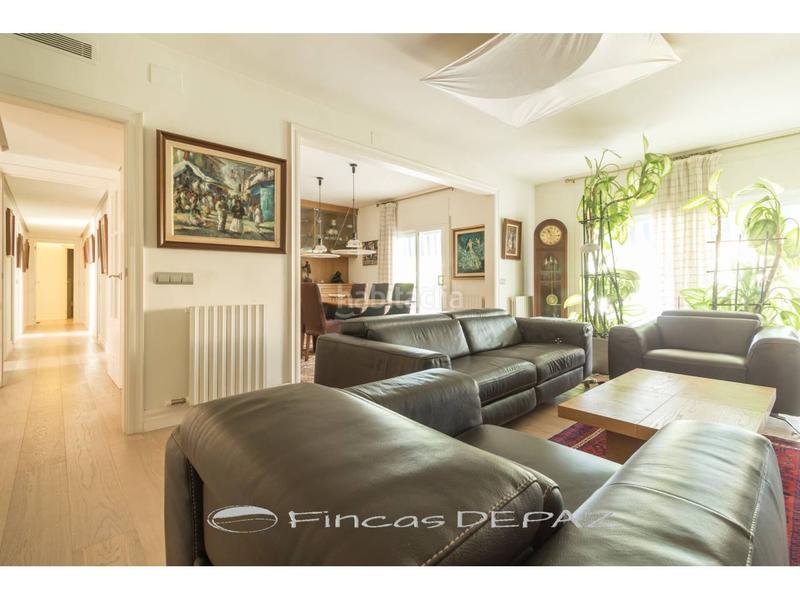 Foto 34d98969-1c69-4e7c-b5d4-083fe79abe29. Attico con riscaldamento parcheggio piscina in Montmar Castelldefels