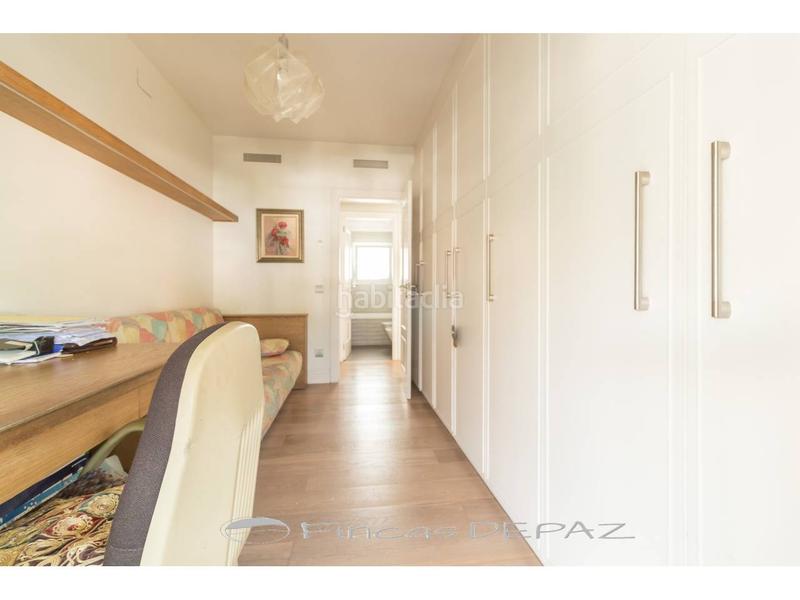 Foto f16d354b-2df9-4083-a292-9508c622055a. Attico con riscaldamento parcheggio piscina in Montmar Castelldefels