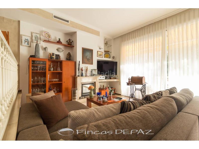 Foto 0d63cff1-f1b9-4e53-a7d3-83caf4563c01. Casa adossada amb calefacció aparcament a Can Bou Castelldefels