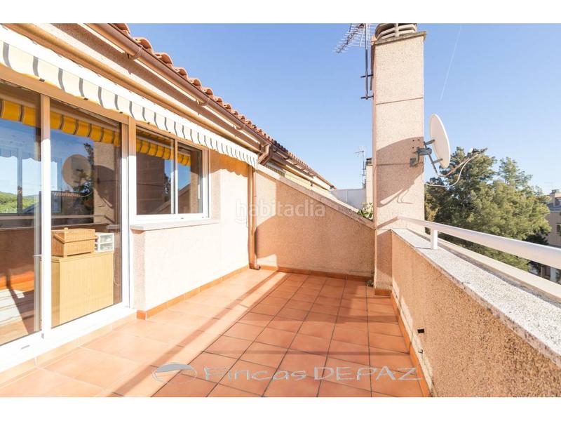 Foto 362fb2dd-e8da-4b1a-b4e5-5256e67e4bee. Casa adossada amb calefacció aparcament a Can Bou Castelldefels