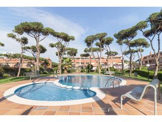 Reihenhaus in Gava Mar. Chalet adosado exclusivo en gava mar