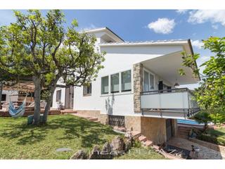 Xalet a Montmar. Casa inependiente en montemar
