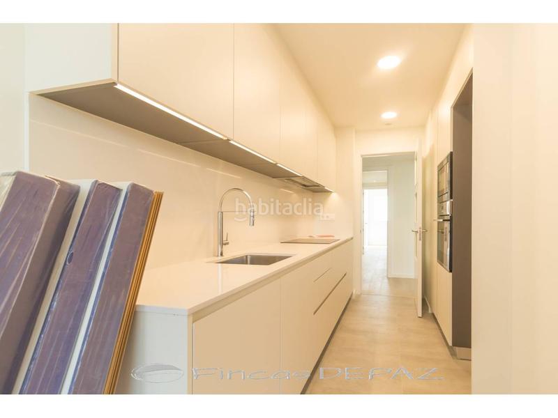 Foto bd9ddbed-6c2b-4f78-9e8c-27d9c51f3028. Alquiler piso en marina 226 alquiler a estrenar playa en Castelldefels