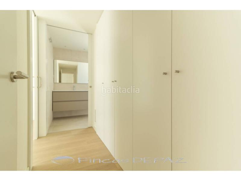 Foto 8c7297e7-a91a-40fc-9b9f-c236e2fae46b. Lloguer pis a marina 226 a Baixador Castelldefels