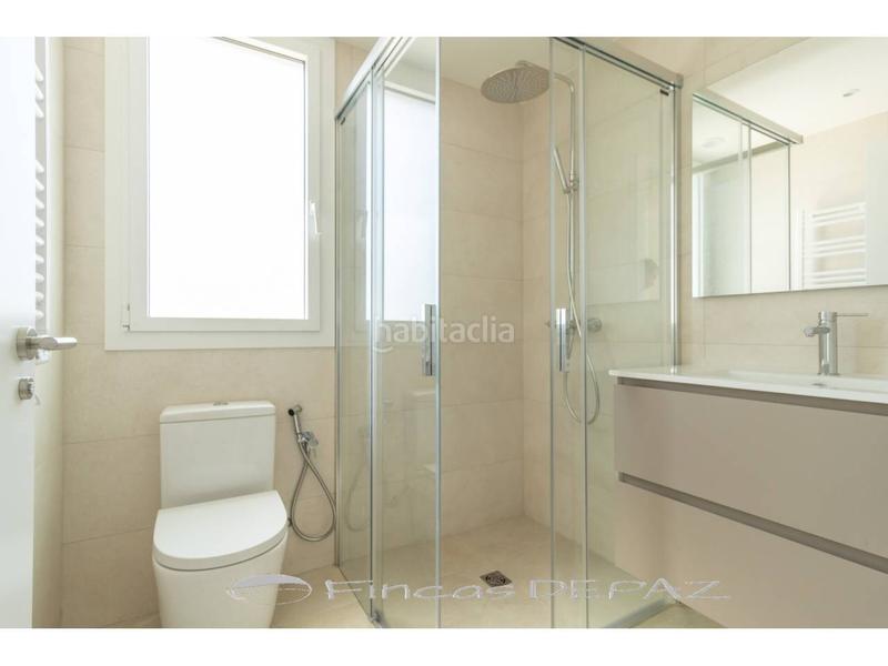 Foto 67e1f4a1-dbb7-4dad-98d1-c2d511e2df7e. Rent penthouse in marina 226 in Baixador Castelldefels