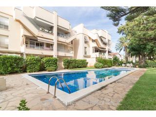 Appartement à Lluminetes. Ático con terraza en castelldefels playa