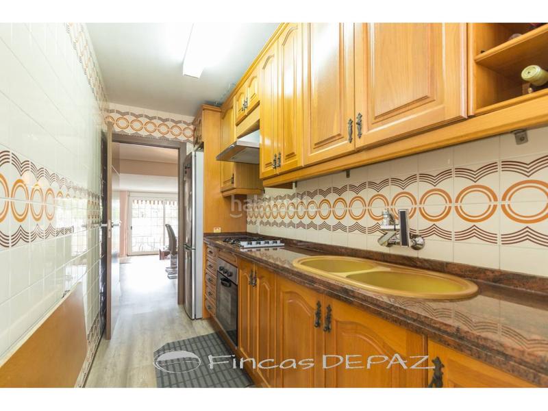 Foto 608b86cf-b443-417a-aa4a-5bb0748932a5. Apartamento ático con terraza playa en Lluminetes Castelldefels