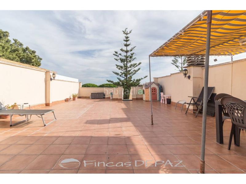 Foto cc1a675d-d021-48f0-ade3-34a1f9e8bbf2. Apartamento ático con terraza playa en Lluminetes Castelldefels