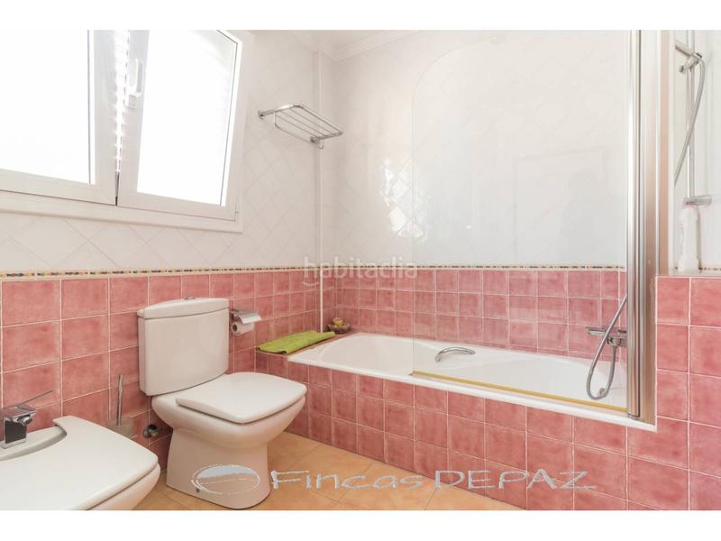 Foto 8a42d81a-a0f5-4ec9-b674-64d2213a49c0. Chalet mit heizung parking pool in Lluminetes Castelldefels