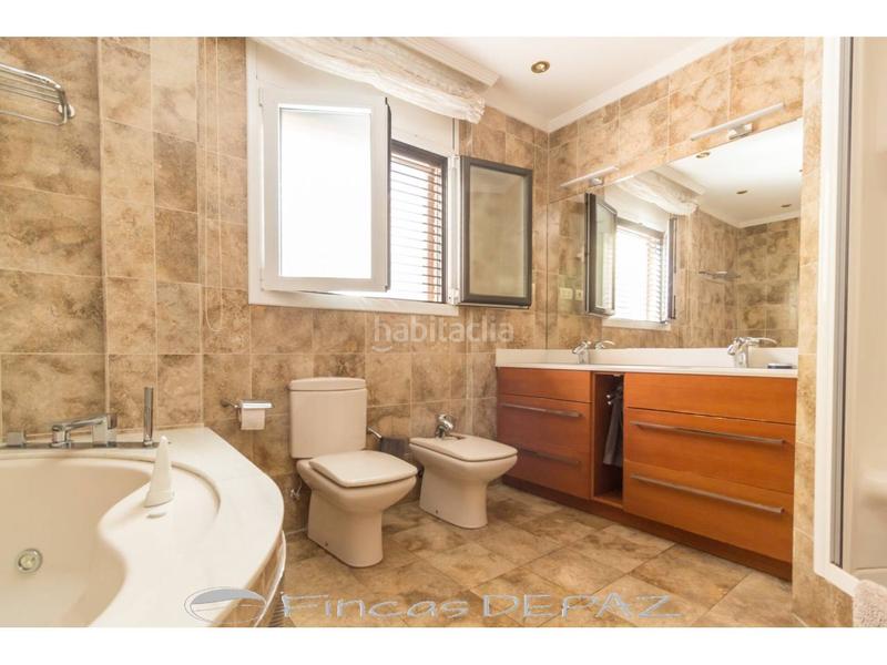 Foto c23da667-410d-4475-b341-2b8415f933ef. Chalet mit heizung parking pool in Lluminetes Castelldefels