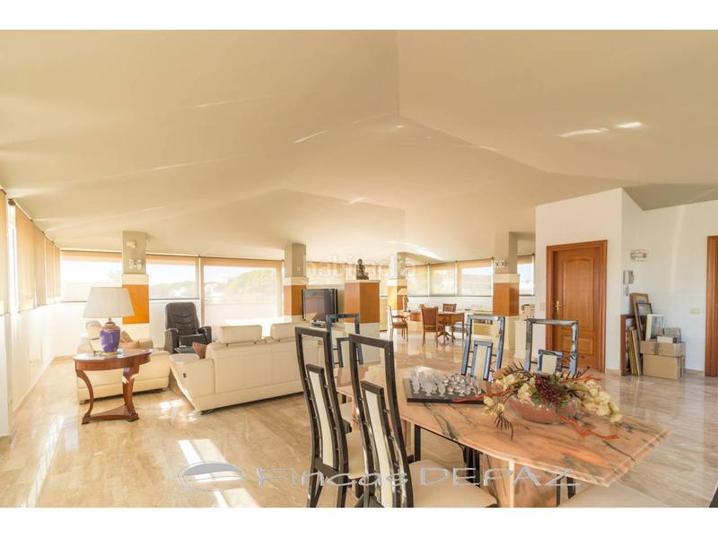 Foto cabffbfe-2b49-4a00-a965-2f0104ab3b39. Chalet mit heizung parking pool in Lluminetes Castelldefels