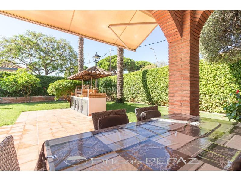 Foto d6305fa5-ec5f-4112-b808-2606b0f03a3b. Chalet mit heizung parking pool in Lluminetes Castelldefels